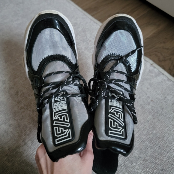 đź’š LF by JEFFREY CAMPBELL TRAINER SNEAKERS TRENDY MOON SHOES - Picture 11 of 14